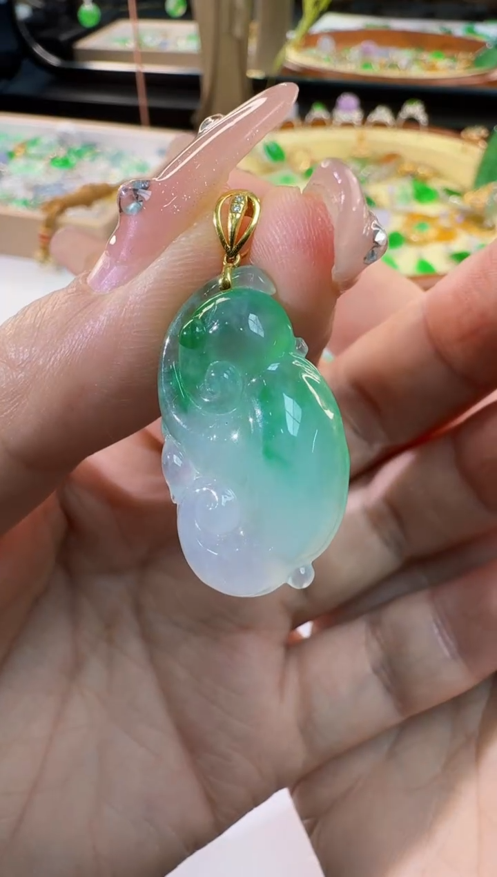 【闪购商品】翡翠颈饰18K金镶嵌缅甸翡翠吊坠