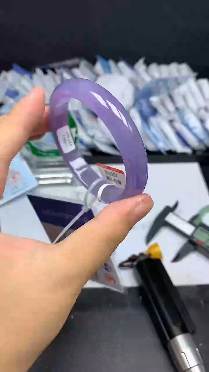 时尚缅甸冰透美人镯实物以直播间为准A93