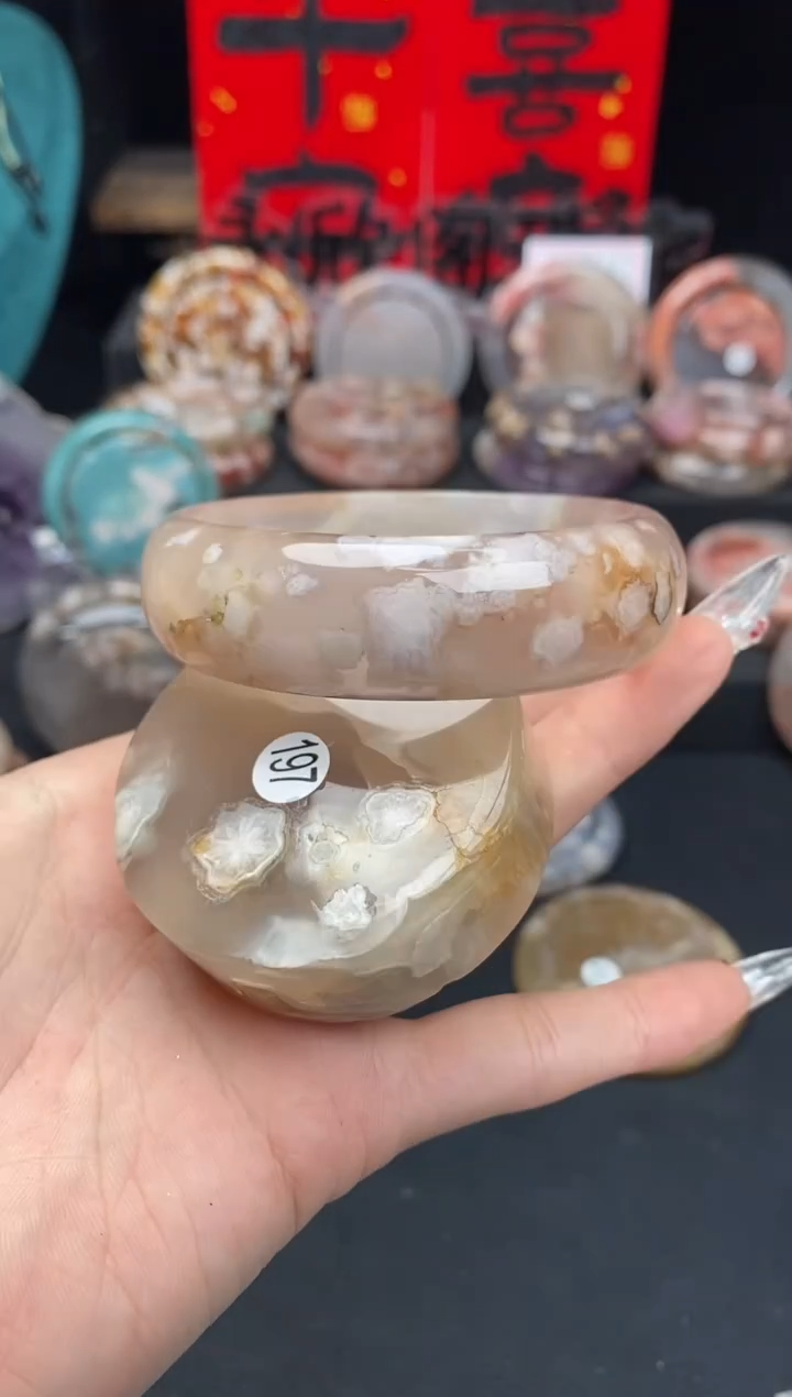 【闪购商品】石英质玉手镯（圆镯）未镶嵌59