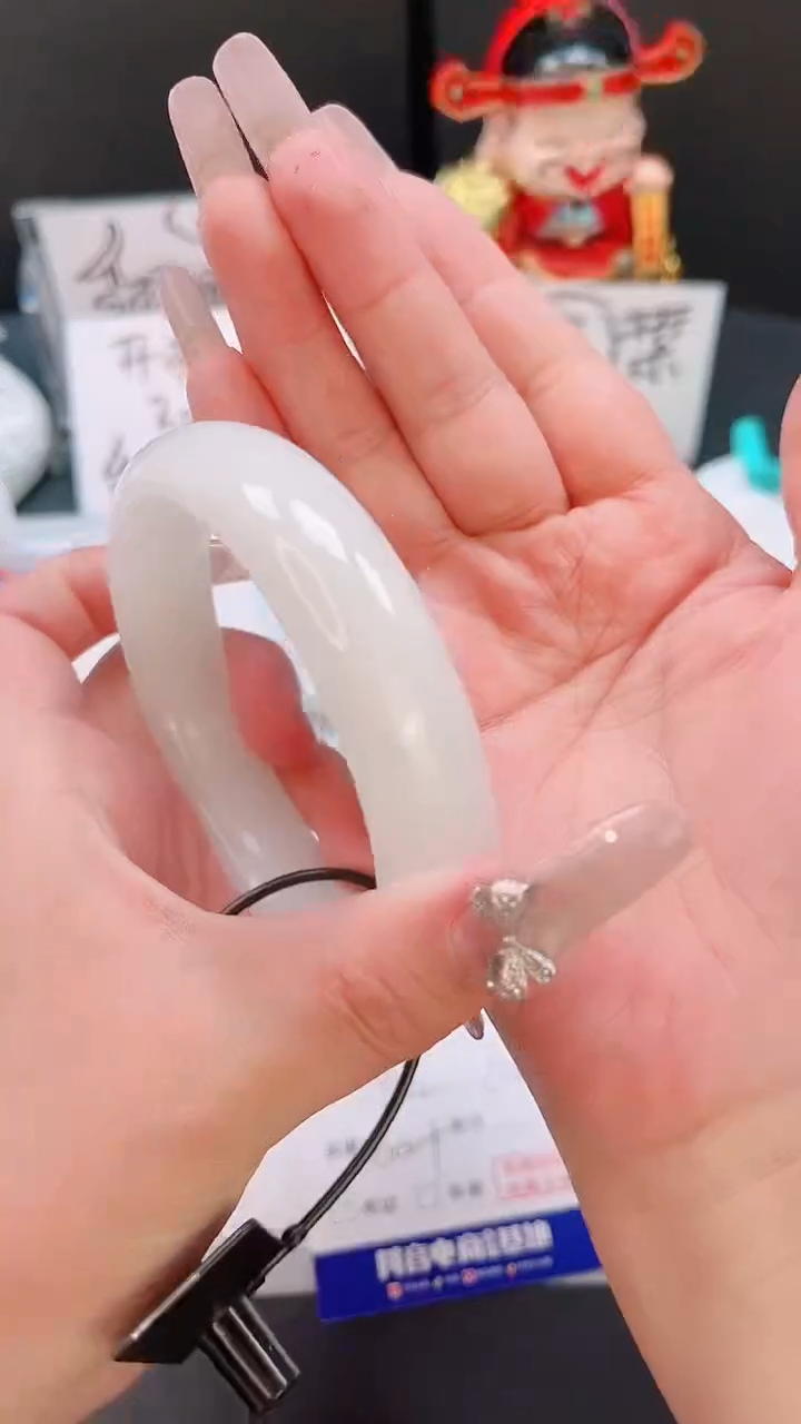 未镶嵌手镯和田玉23T44-64