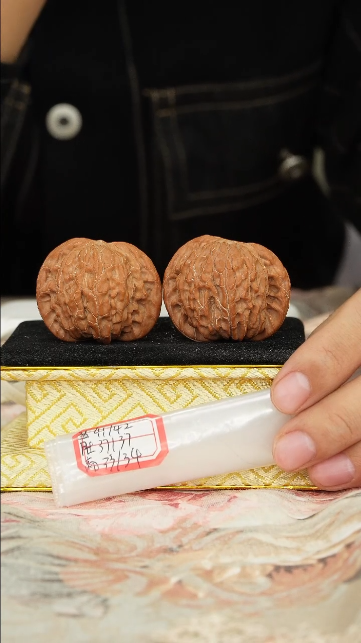 【闪购商品】文玩核桃把件磨盘