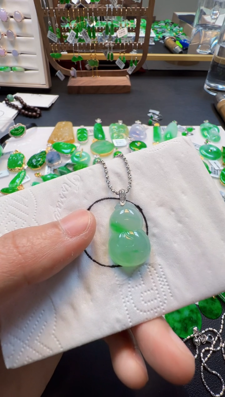 【闪购商品】定制翡翠18K金镶嵌4900元