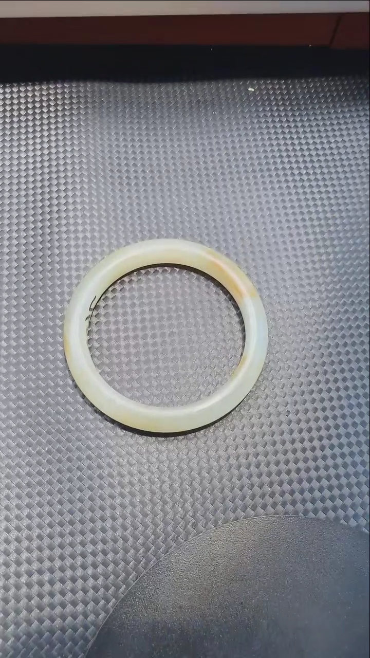 【闪购商品】和田玉手镯未镶嵌529圈口56.6