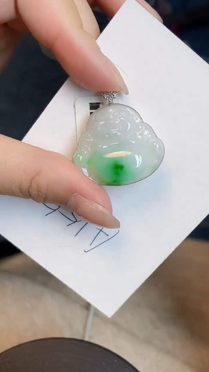 【闪购商品】翡翠颈饰18K金镶嵌00000000