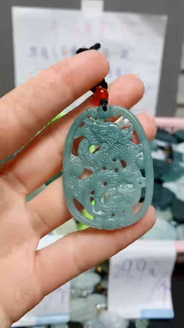 【闪购商品】翡翠颈饰未镶嵌天然翡翠A货