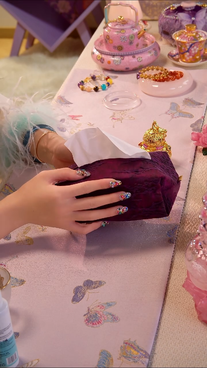 慢蓝 纸巾包 紫如图所示