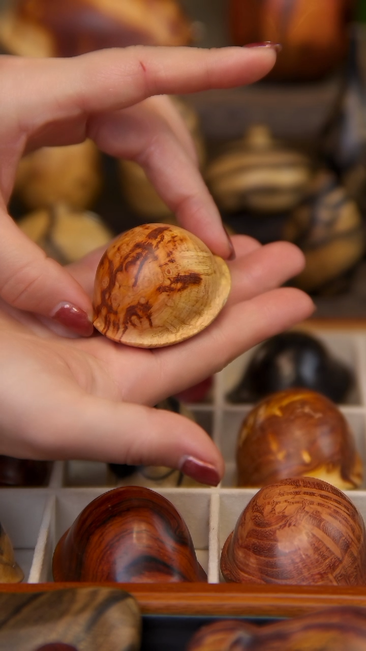 【闪购商品】木山杏火焰纹富甲手把件