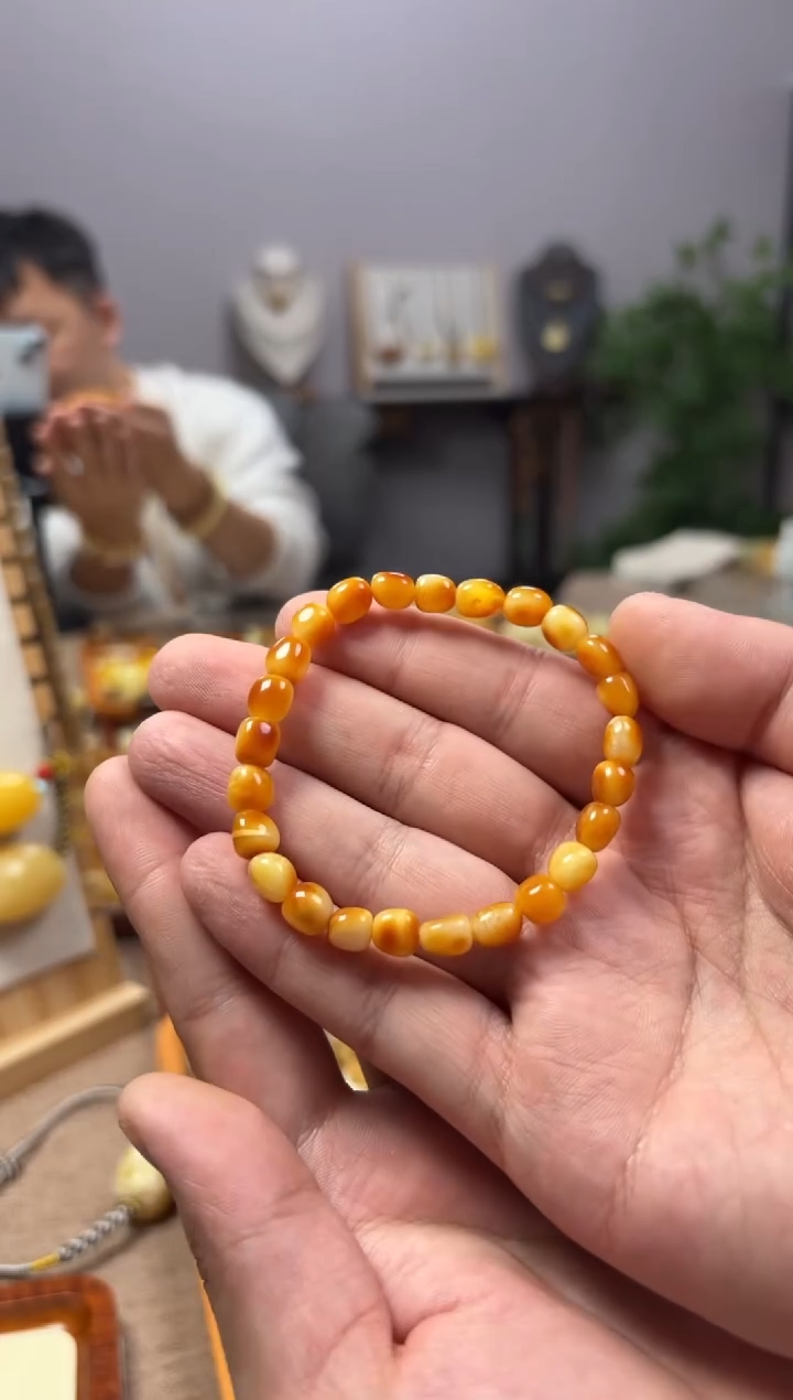 【闪购商品】蜜蜡裸石未镶嵌手串