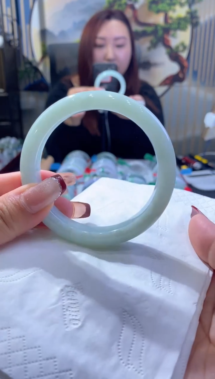 【闪购商品】翡翠手镯未镶嵌00007170