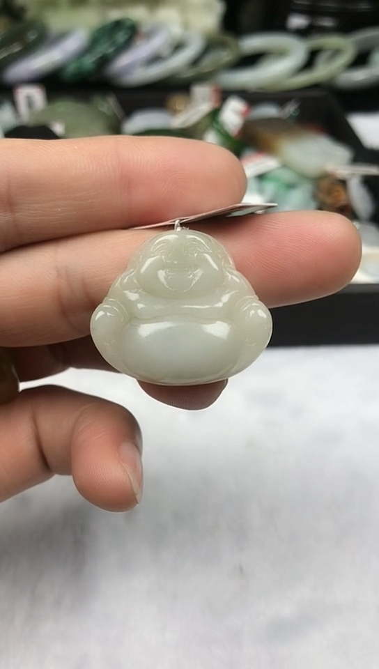 【闪购商品】翡翠颈饰未镶嵌大肚佛