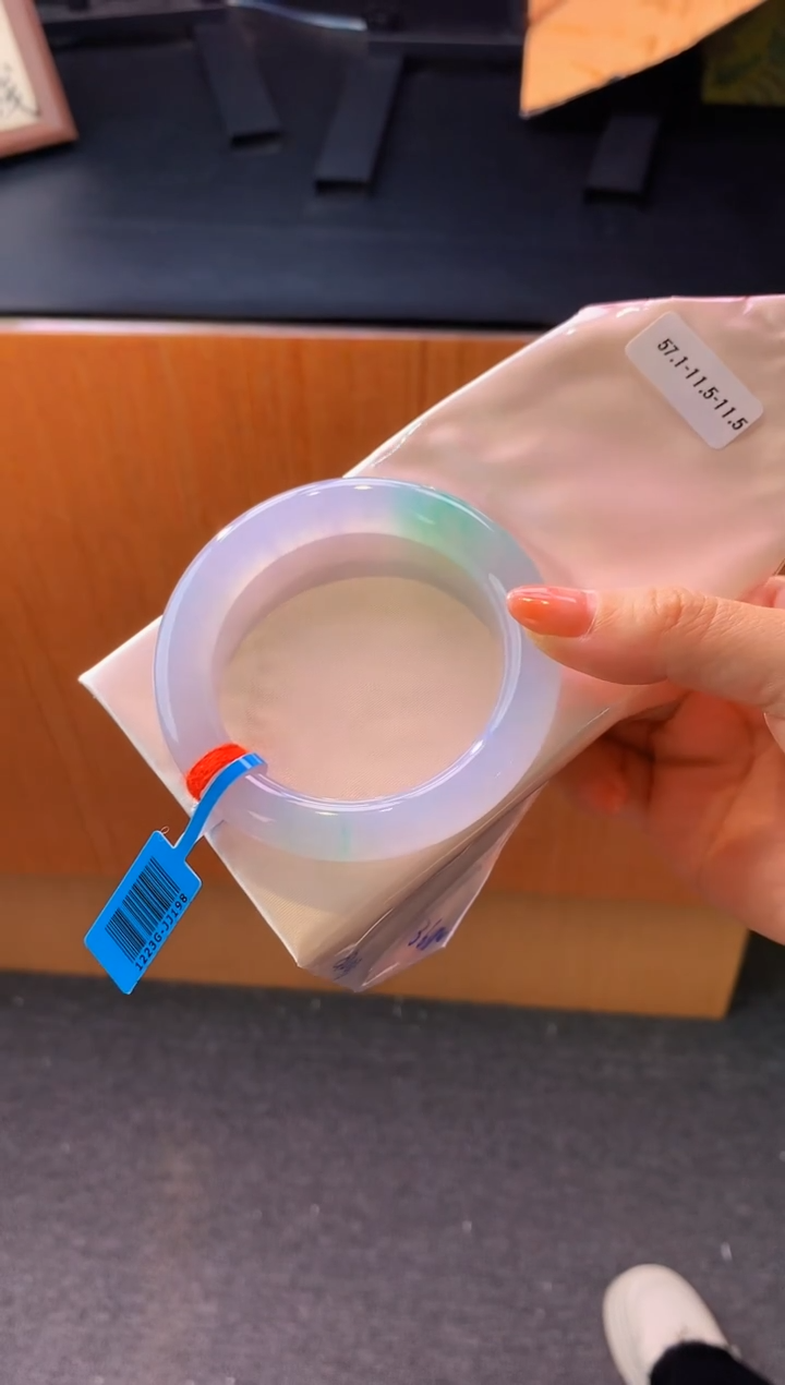 未镶嵌手镯翡翠- Q203圈口 57.1全款36.8万 定金2万