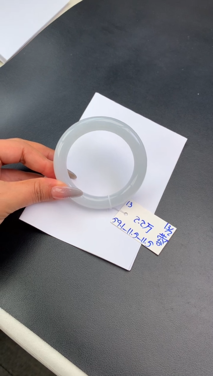【闪购商品】翡翠手镯未镶嵌玉手镯