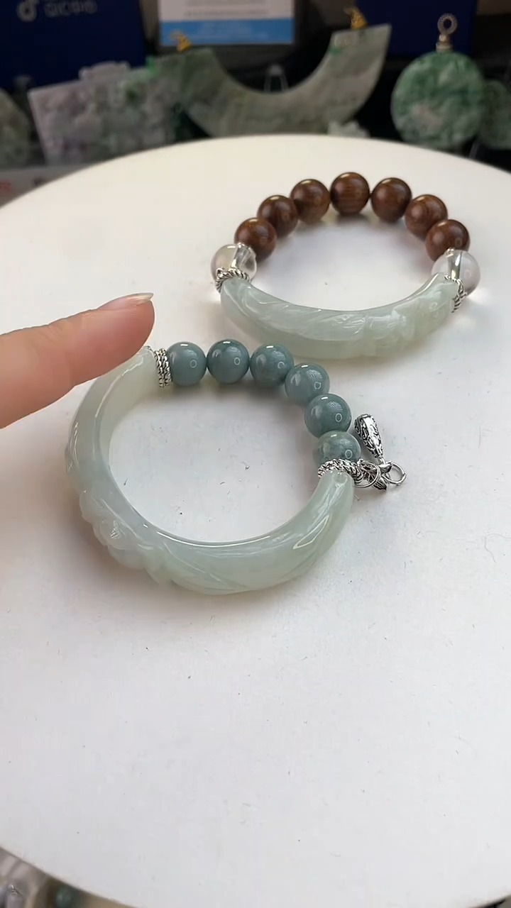 未镶嵌手链翡翠梅*?手工定制默认微瑕主播介绍为准