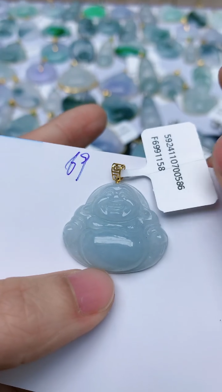【闪购商品】翡翠颈饰18K金镶嵌天然翡翠A货    69