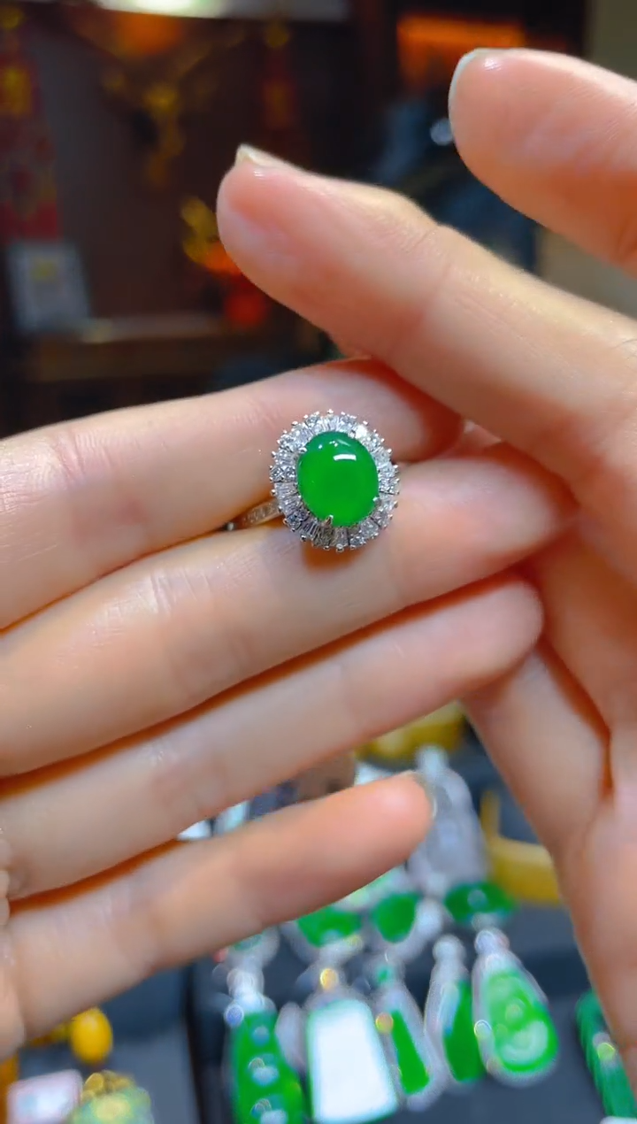【闪购商品】翡翠戒指银S925镶嵌122859天然A货翡翠蛋面戒指
