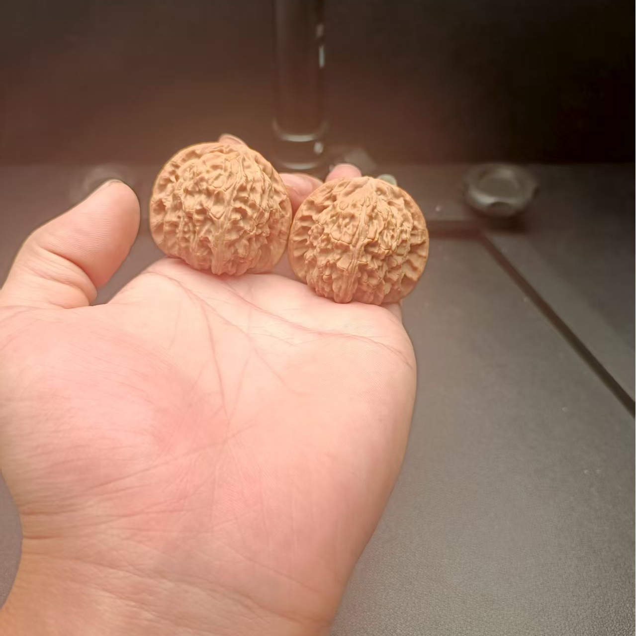 白狮子核桃一单一价以直播间为准