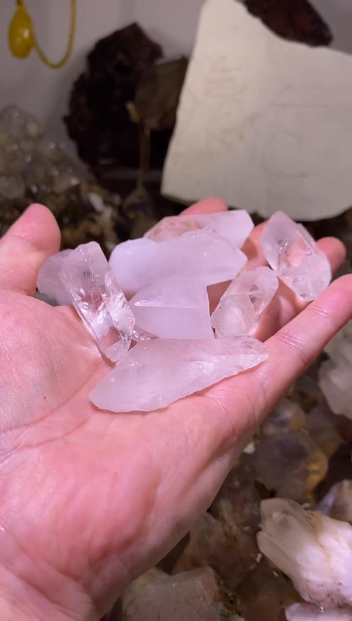 未镶嵌珠宝半成品水晶2号8颗金口河高透水晶
