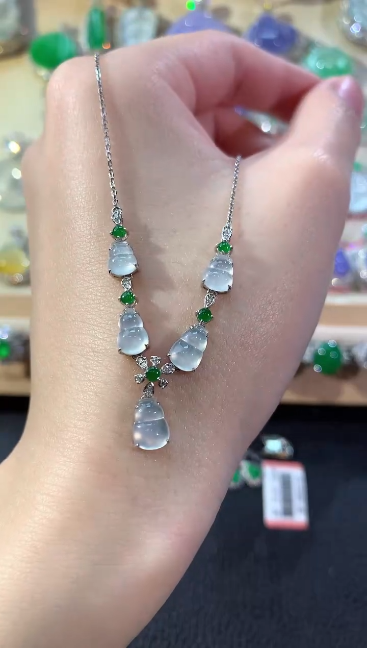 套链18K金镶嵌翡翠冬日珠宝Q37