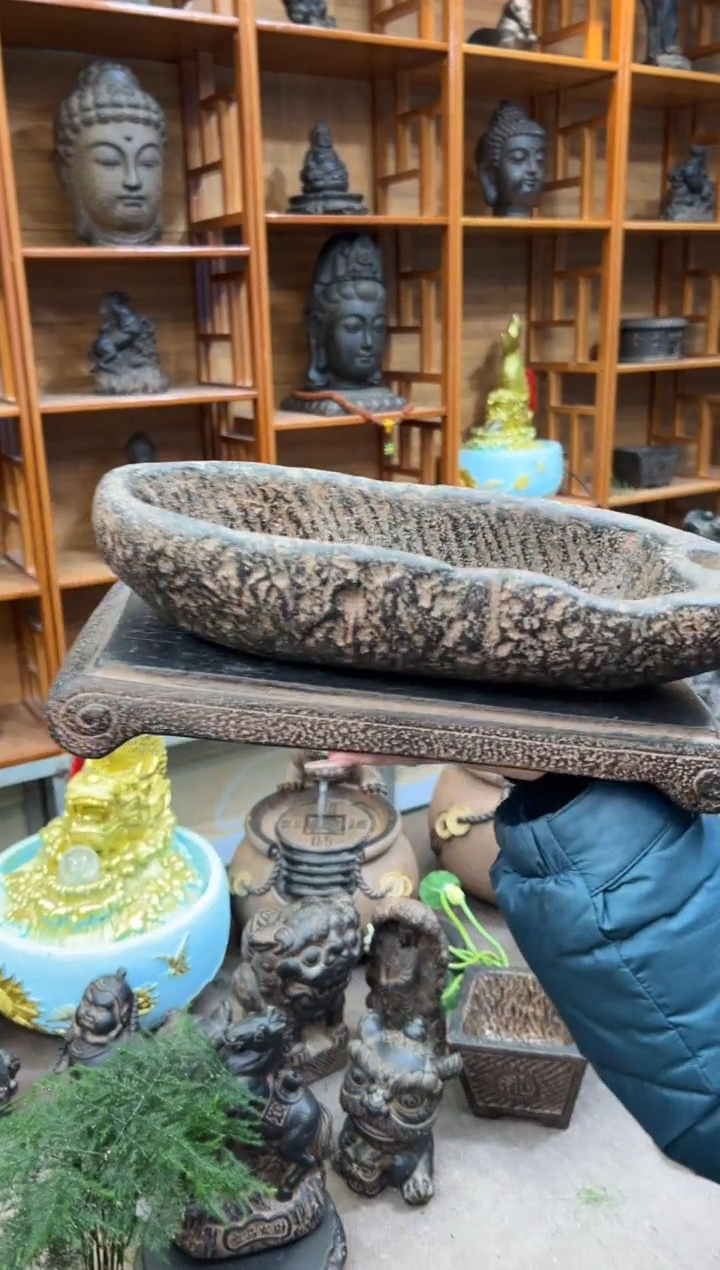 陶土牛出+大江枫底座