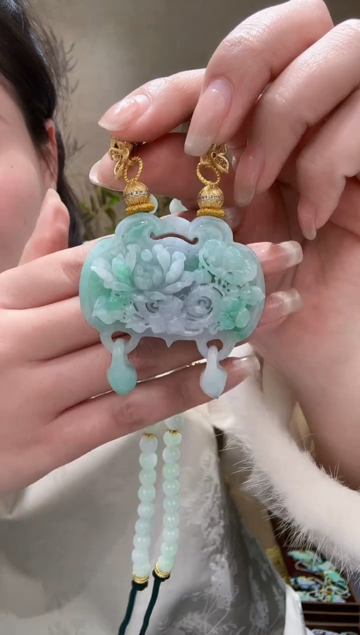 【闪购商品】翡翠颈饰未镶嵌吊坠