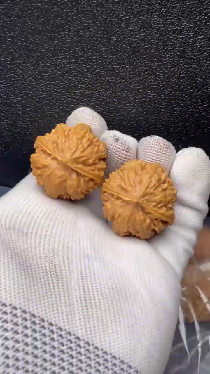 【闪购商品】文玩核桃把件111........