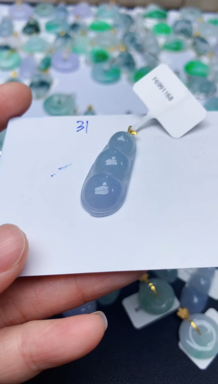 【闪购商品】翡翠颈饰18K金镶嵌天然翡翠A货   