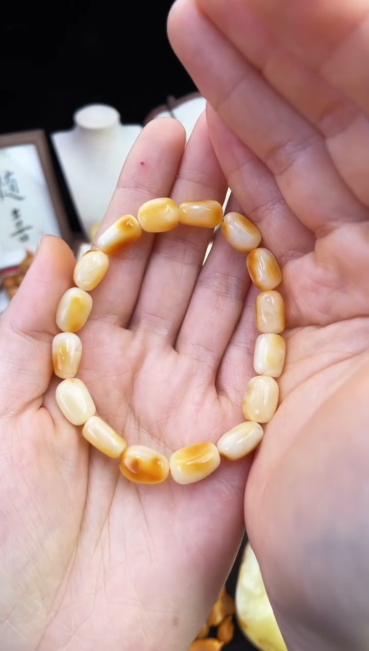 琥珀未镶嵌珠宝奇石柒月