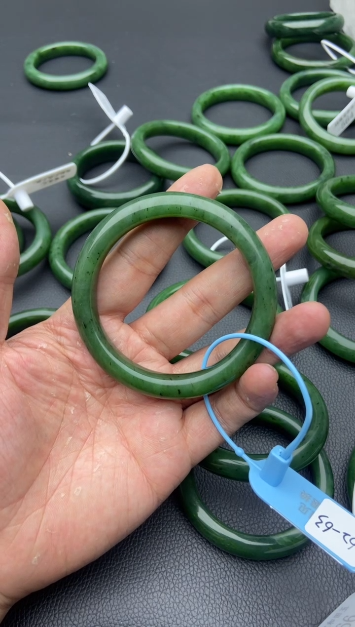 未镶嵌手镯和田玉（碧玉）87-62.6