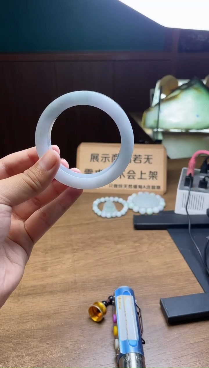【闪购商品】定制翡翠手镯未镶嵌定制