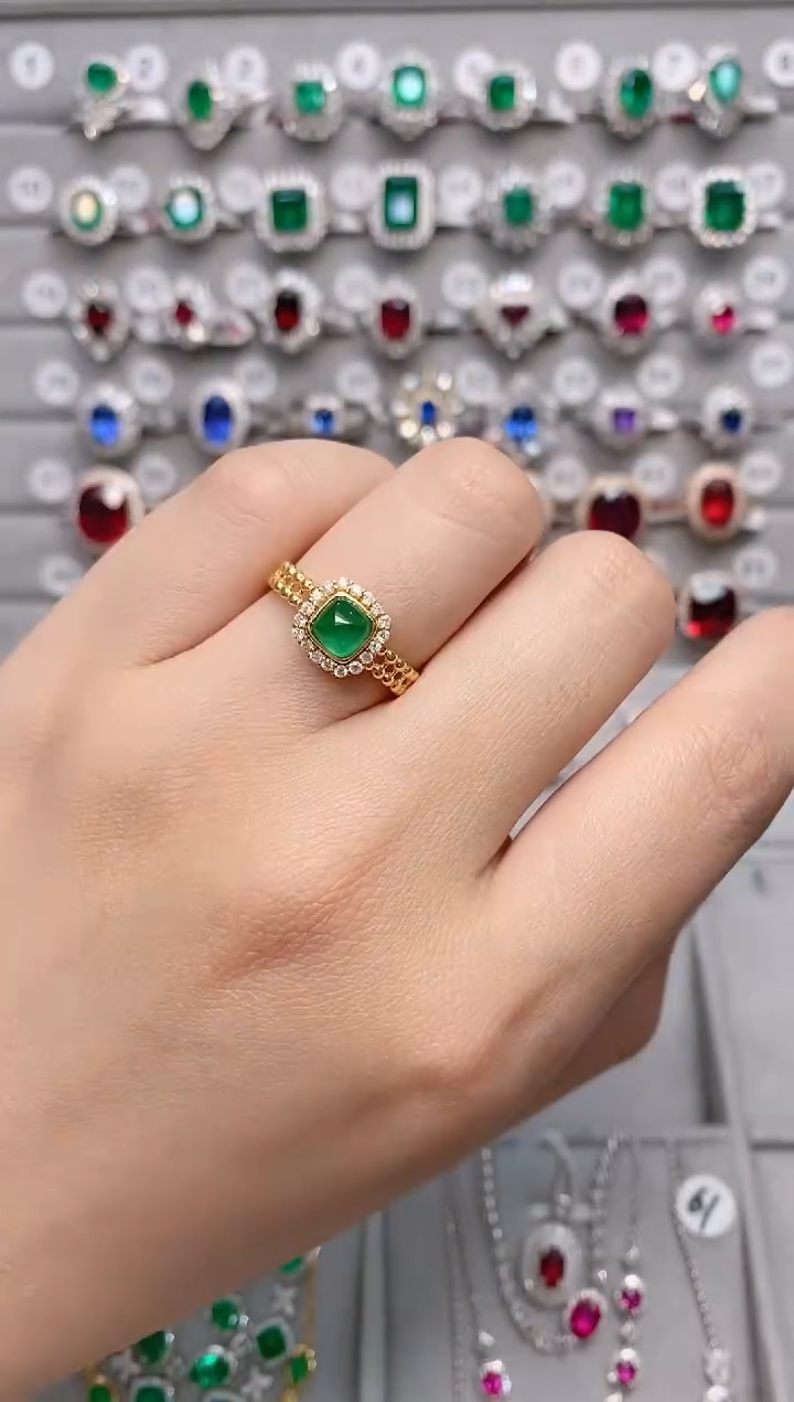 【闪购商品】祖母绿18K金戒指18K金镶嵌·