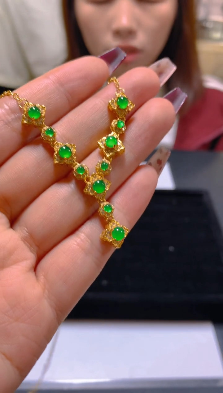 颈饰未镶嵌翡翠多样性发一