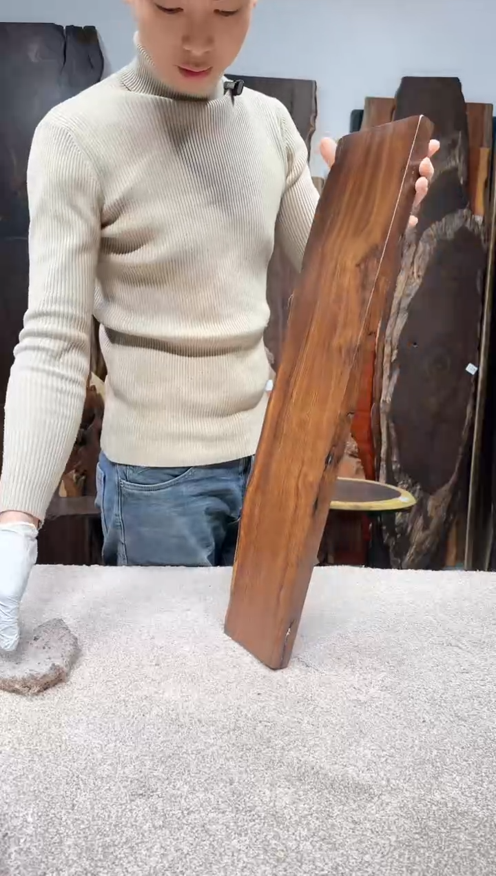 【闪购商品】风车木（黑檀木）编号288