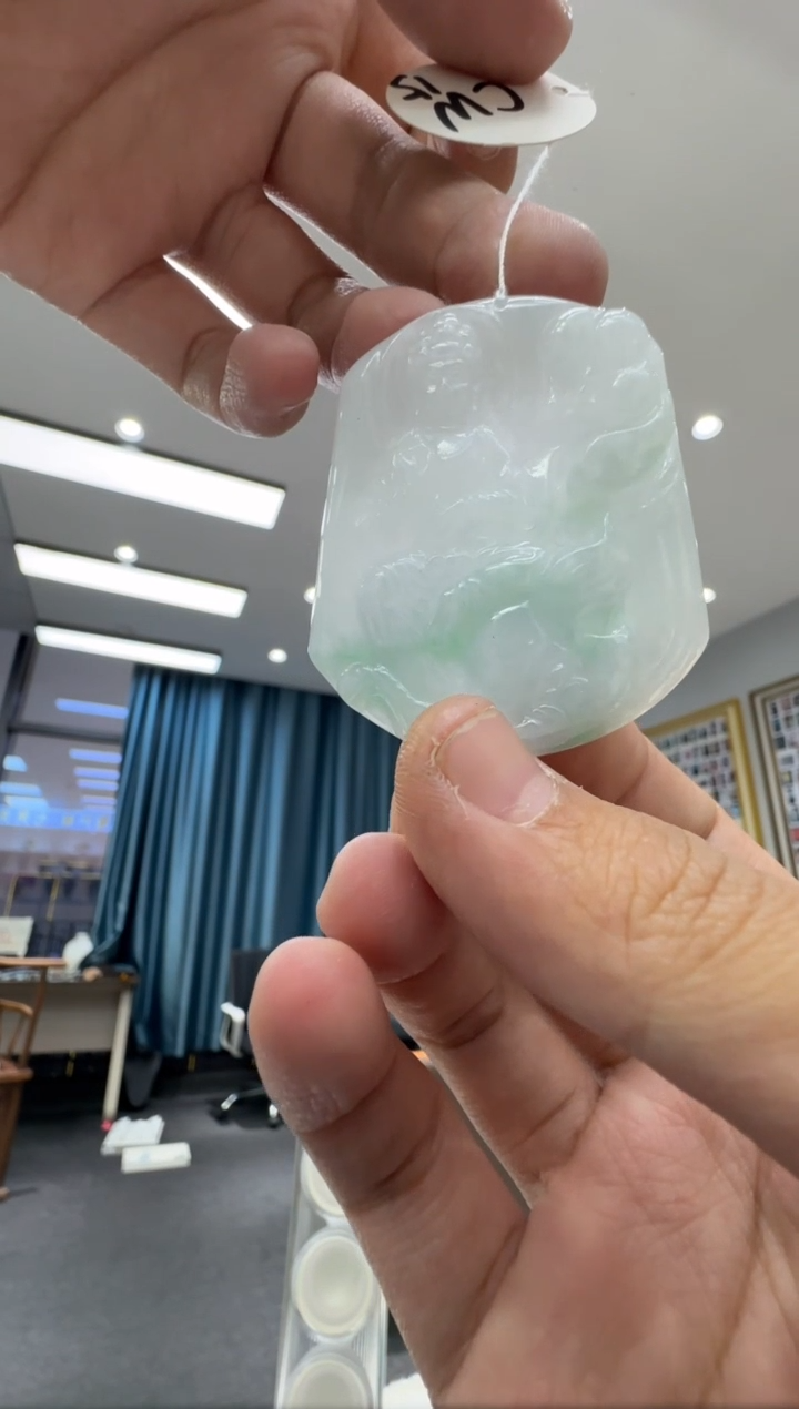 颈饰未镶嵌翡翠天然翡翠A货孤品一件