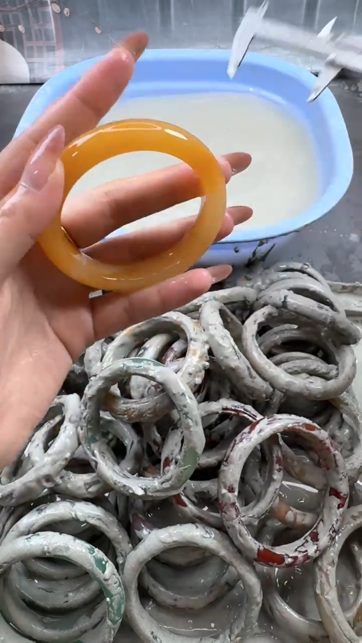 未镶嵌手镯石英质玉8