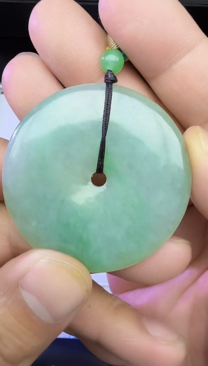 【闪购商品】翡翠颈饰未镶嵌平安扣