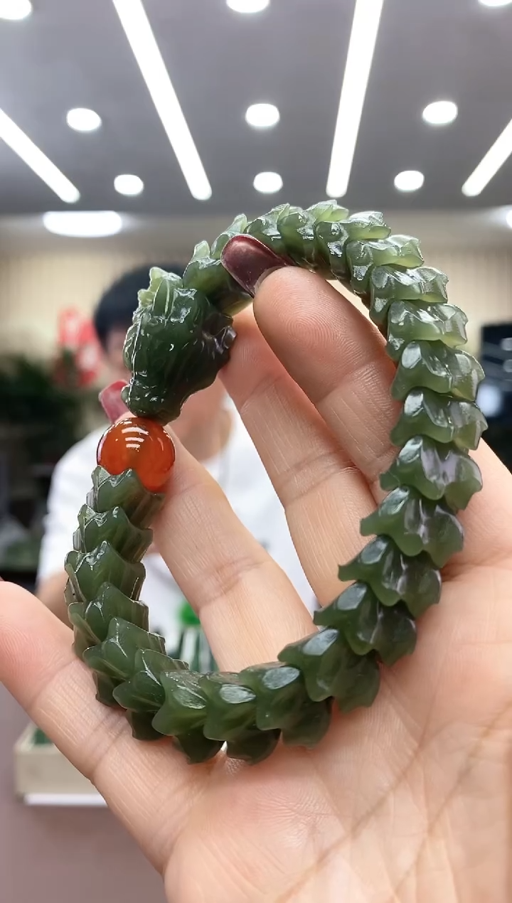 【闪购商品】透闪石质玉手串未镶嵌手串