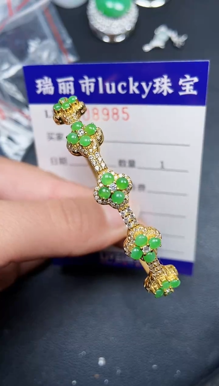 【闪购商品】翡翠颈饰银S925镶嵌8985