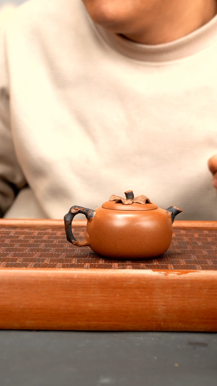 【闪购商品】紫砂茶壶柿圆  金降坡