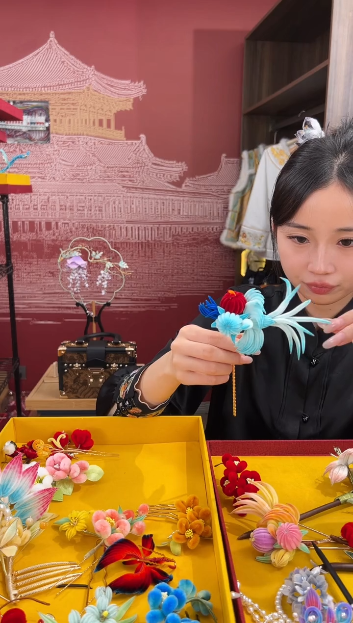 【闪购商品】刺绣非遗绒花（发饰）