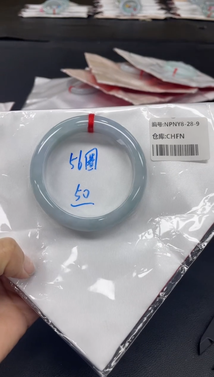 未镶嵌手镯翡翠翡翠手镯
