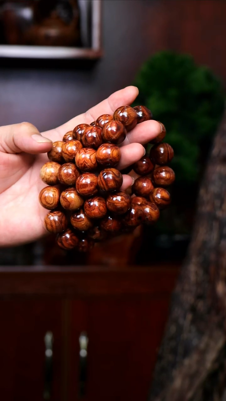 【闪购商品】黄花梨/降香黄檀手串/手链2.0对眼鬼脸手串多样性发一