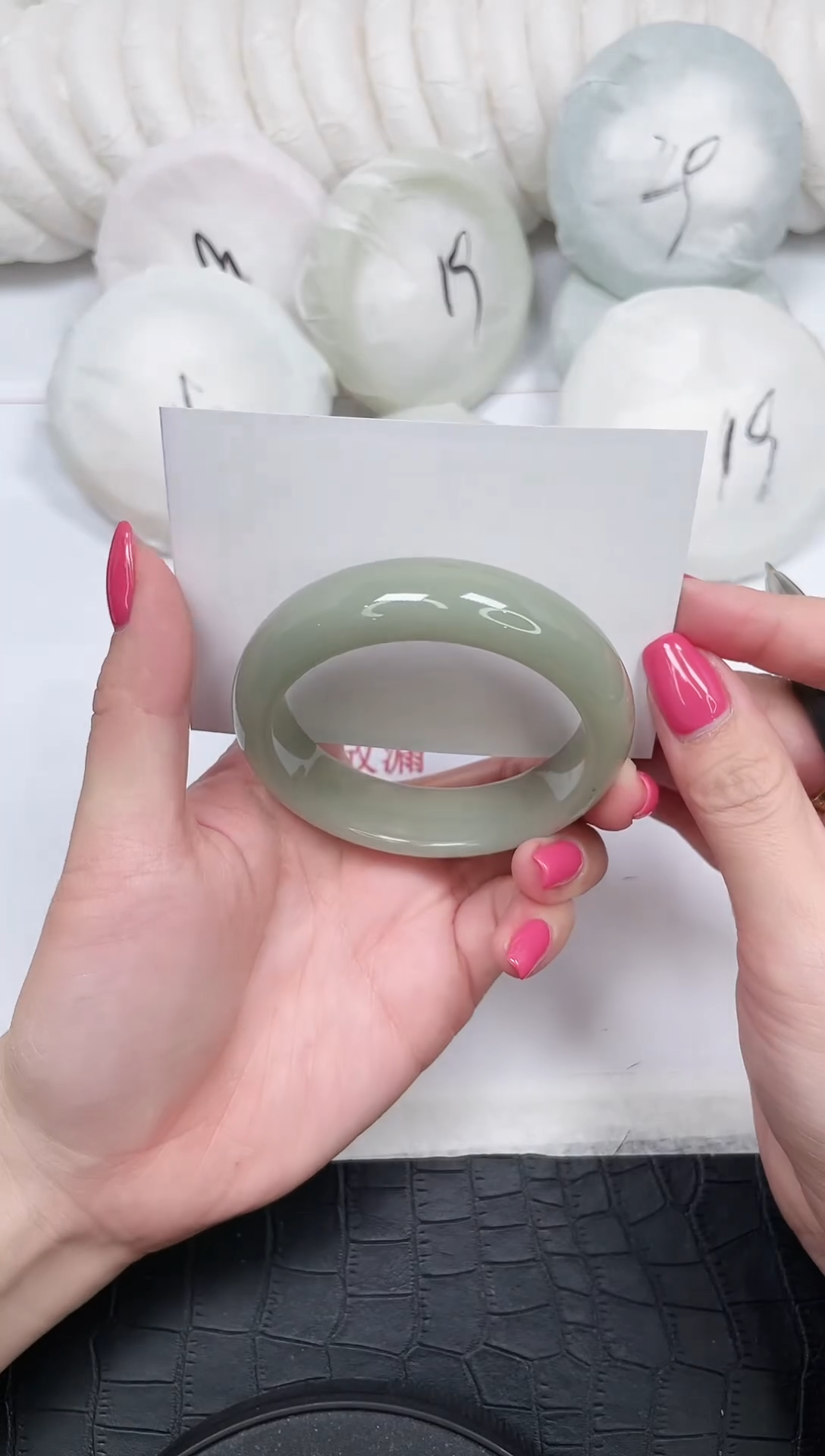 未镶嵌手镯石英质玉10-55.3