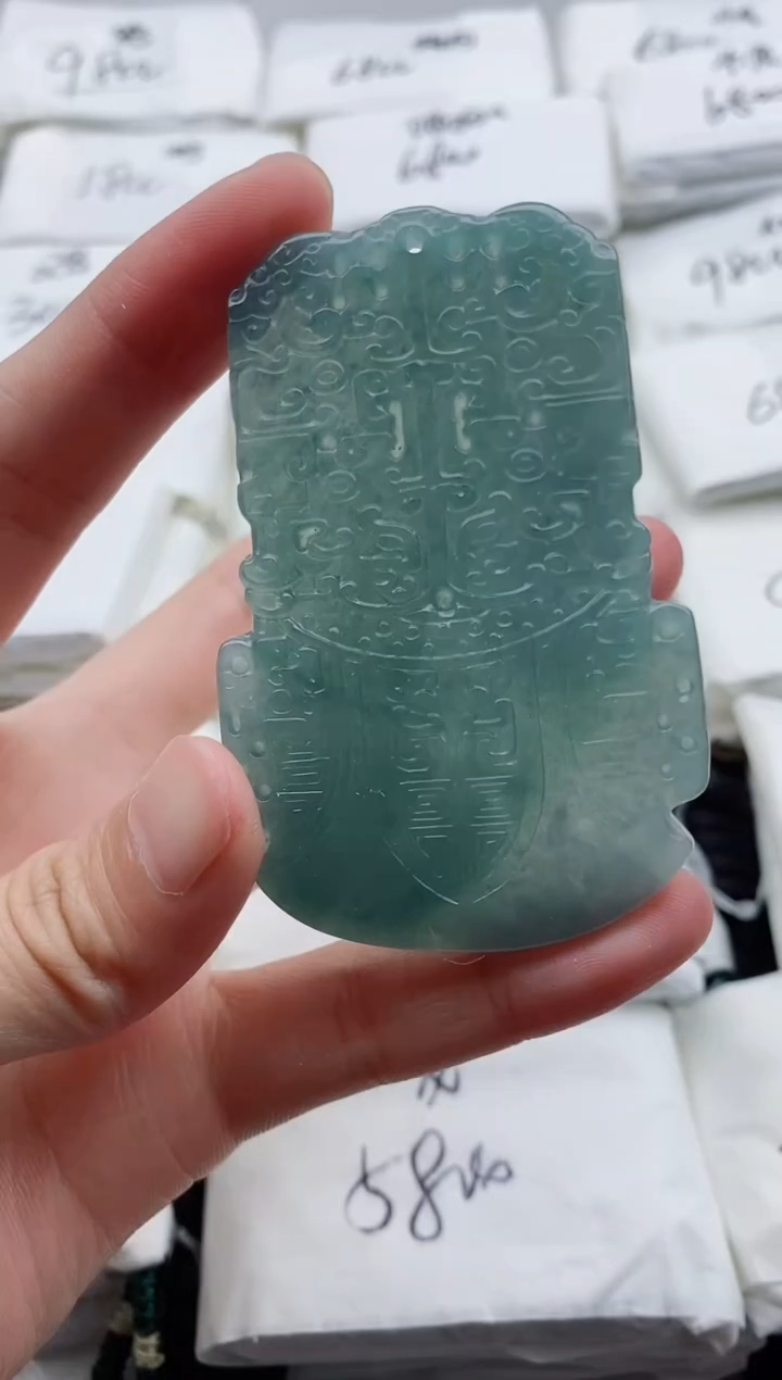颈饰未镶嵌翡翠8
