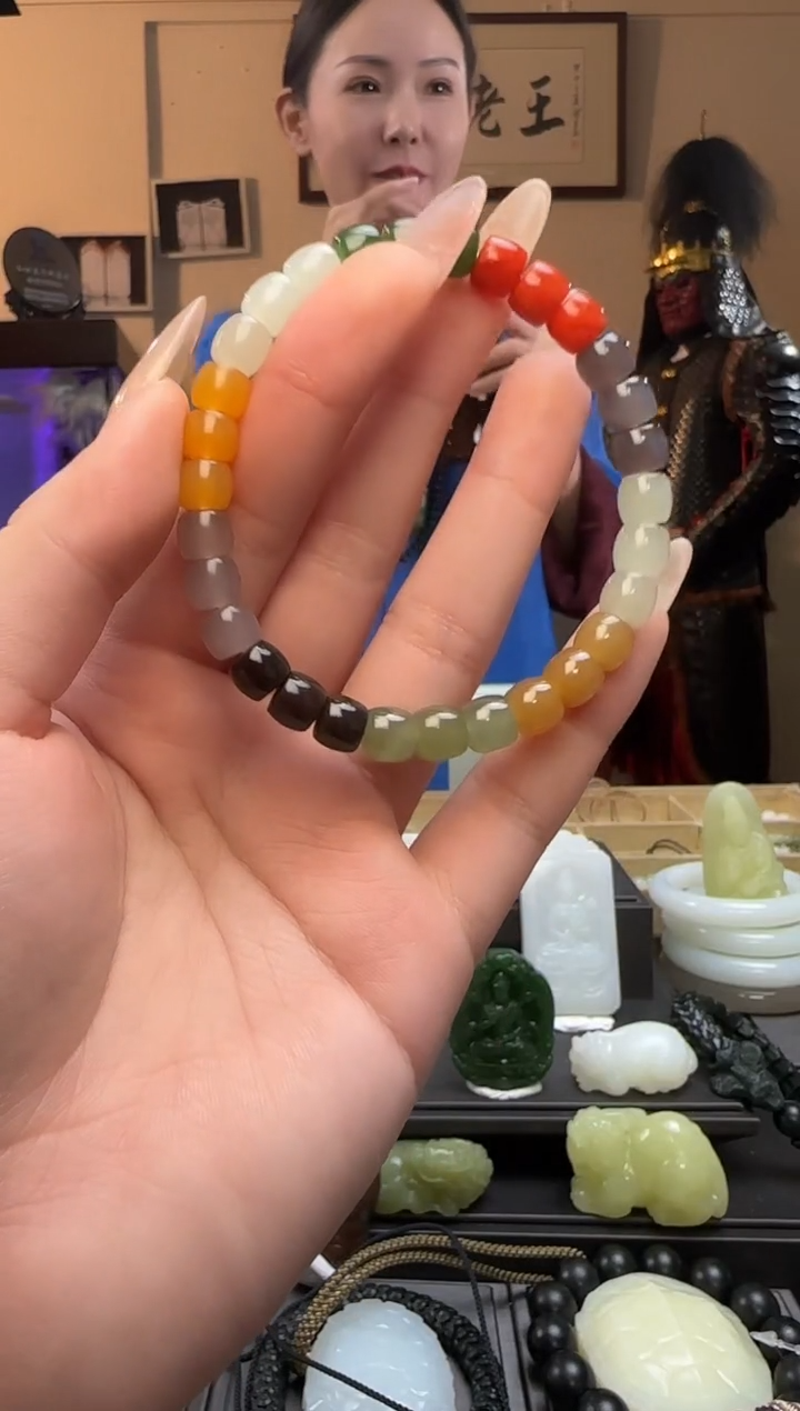 【闪购商品】和田玉多宝极限弧未镶嵌手串（多样性发货）