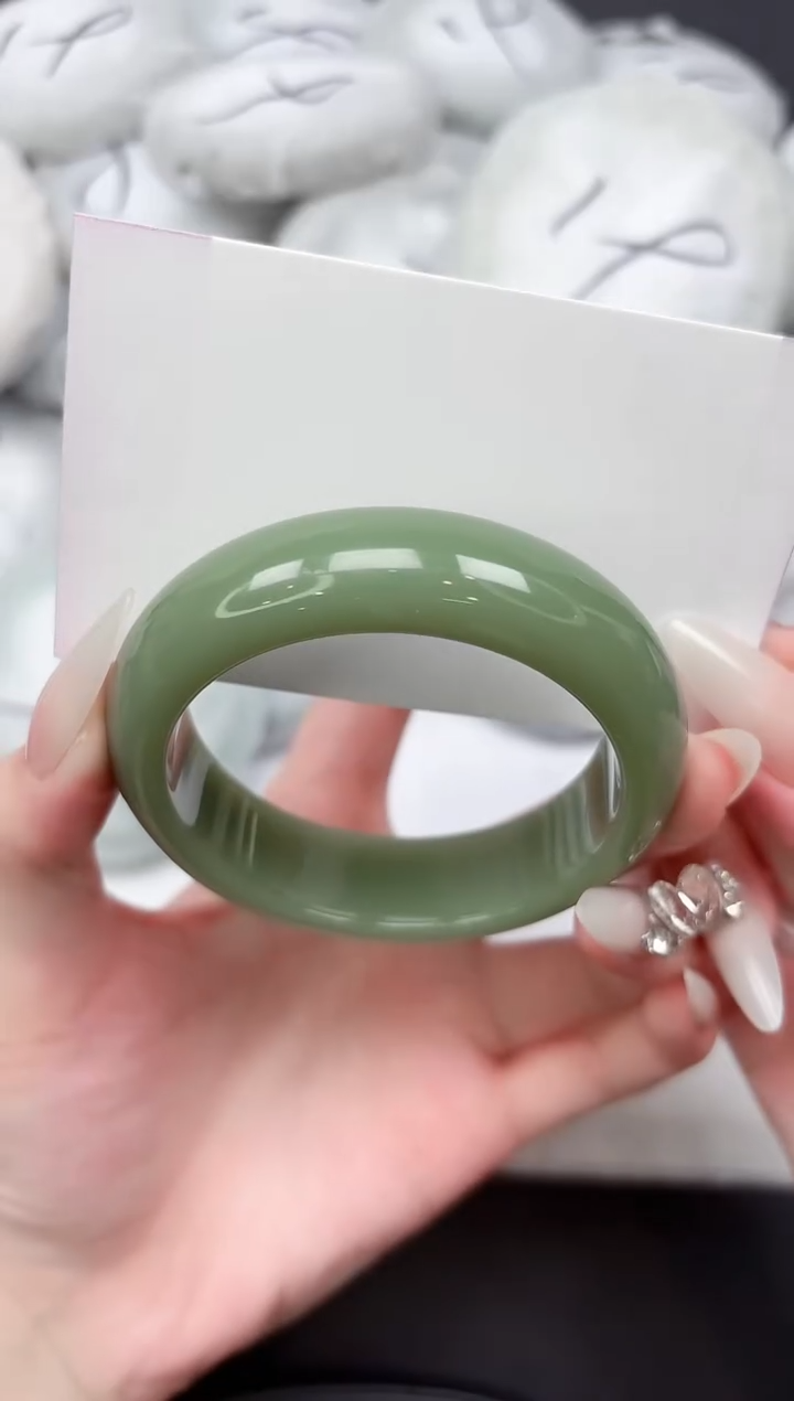 未镶嵌手镯石英质玉187-53