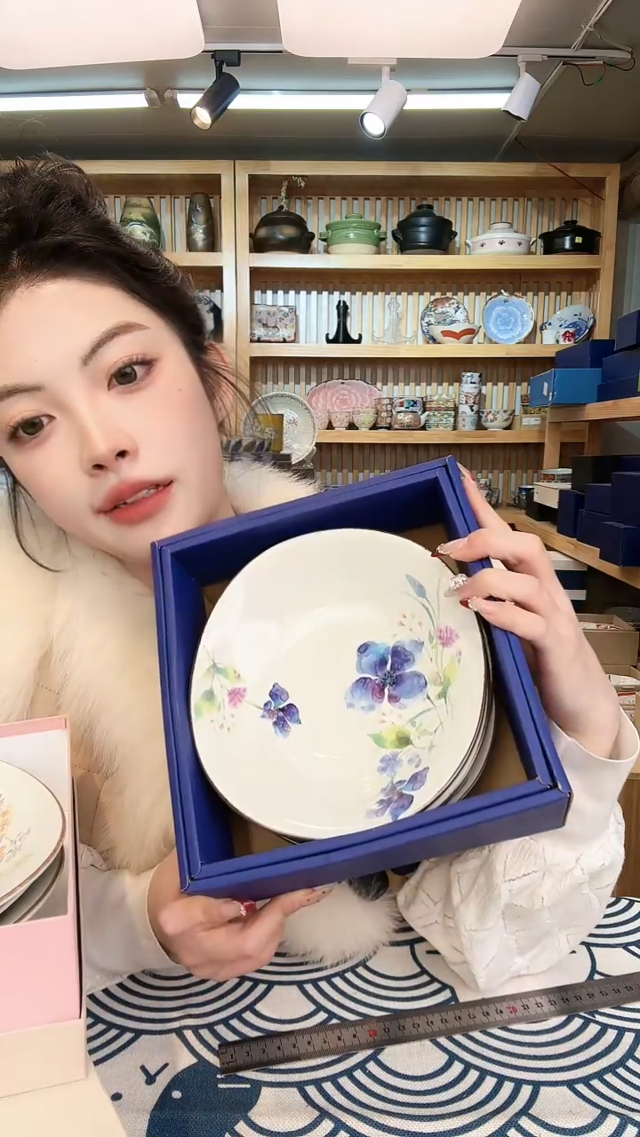 【闪购商品】盘和蓝五件套带礼盒18.5cm深盘-花水彩