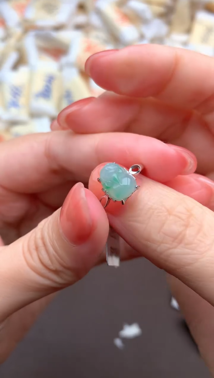 【闪购商品】翡翠挂件银S925镶嵌一