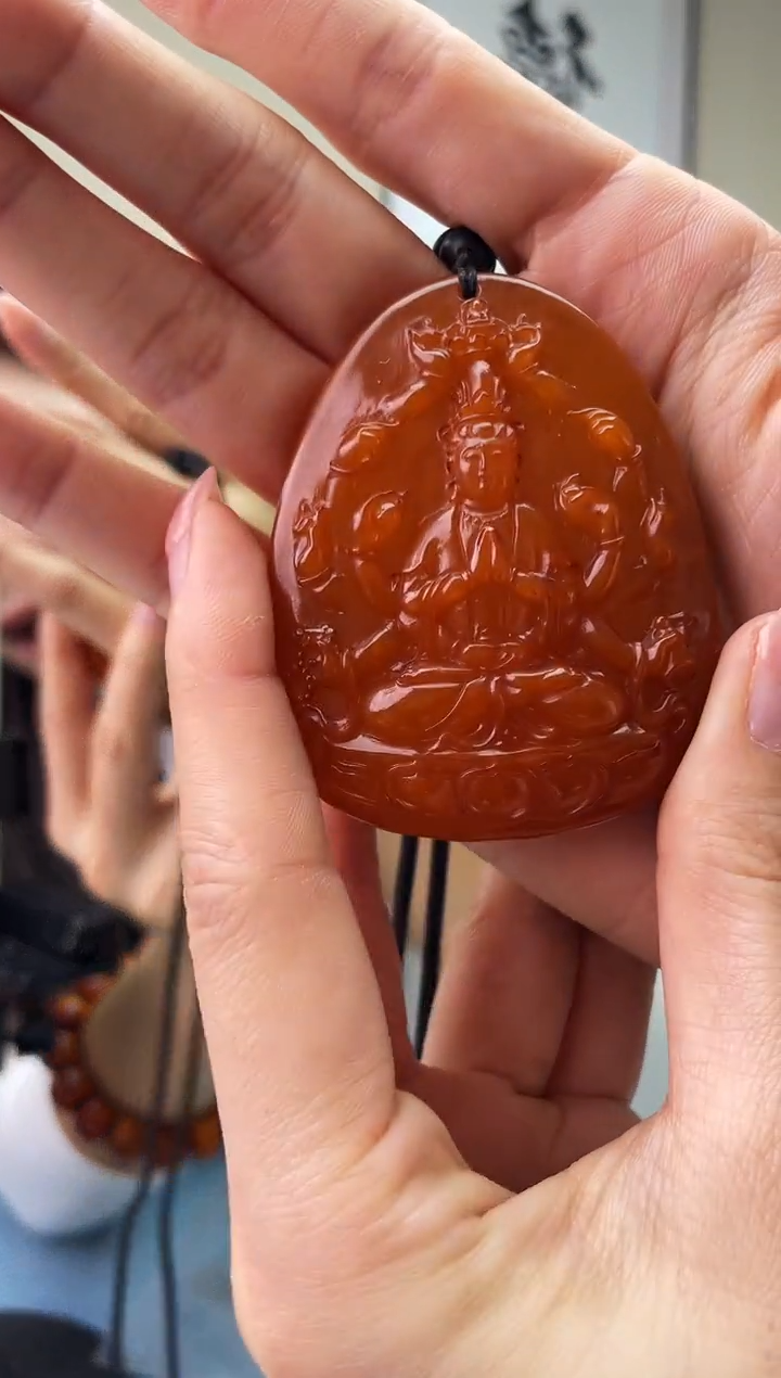 琥珀未镶嵌珠宝奇石T033微瑕千手假一罚十，多样性发一件