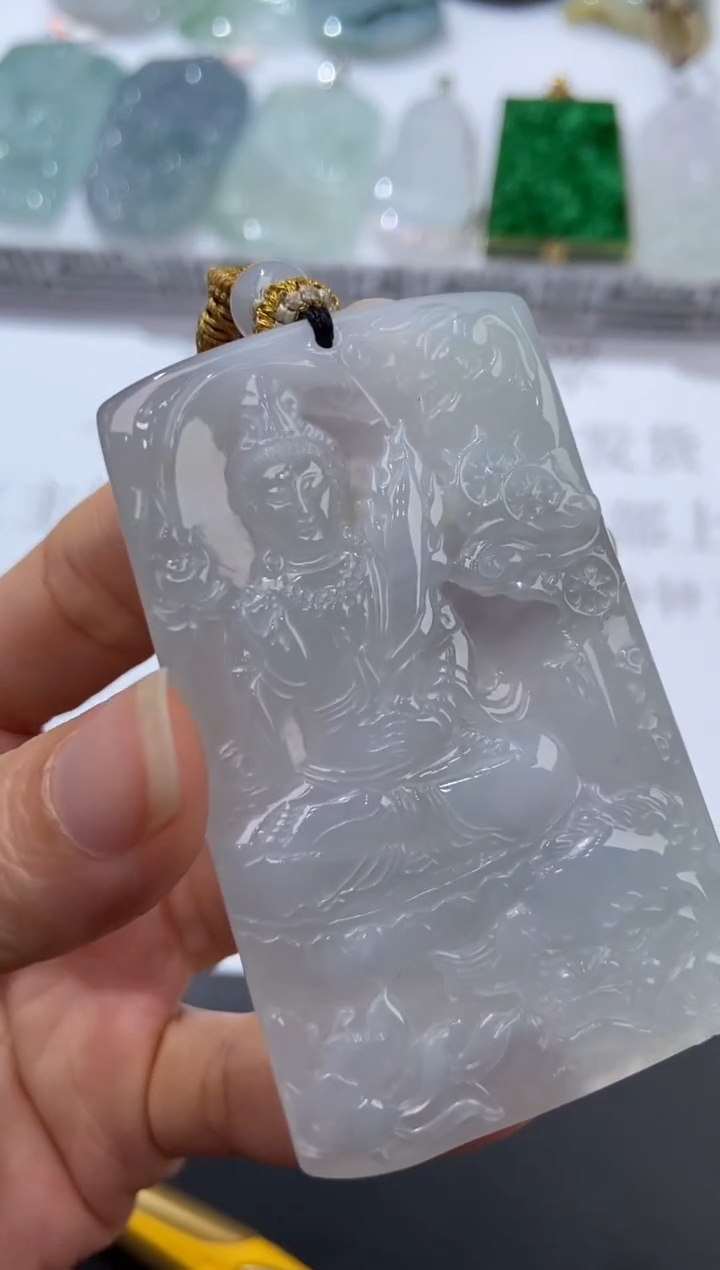 未镶嵌挂件翡翠379526   多人