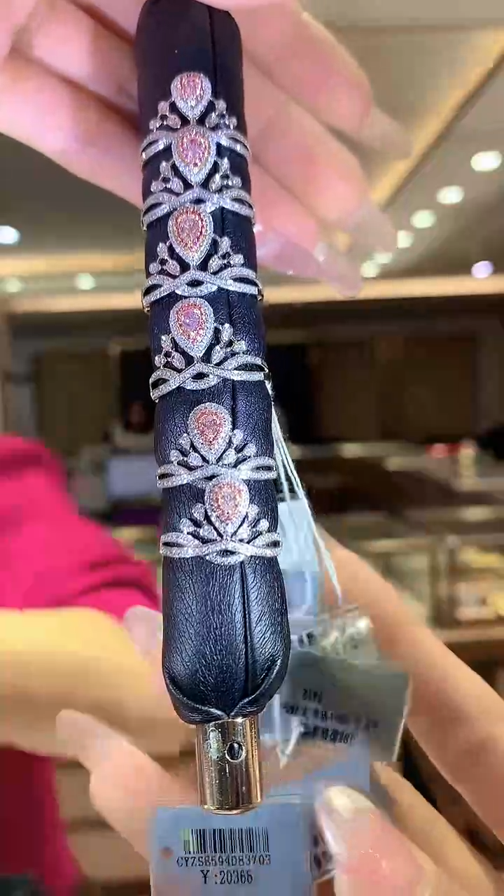 【闪购商品】钻石戒指18K金镶嵌6分粉钻戒指多样性发一